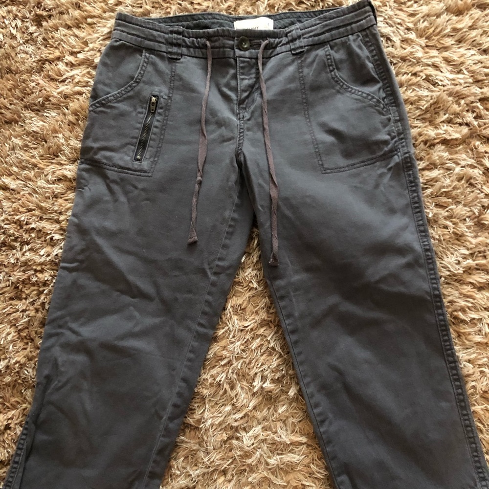 Old Navy Gray Cropped Pants Size 4